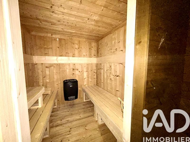 Maison - 354 m² - 12 pièces