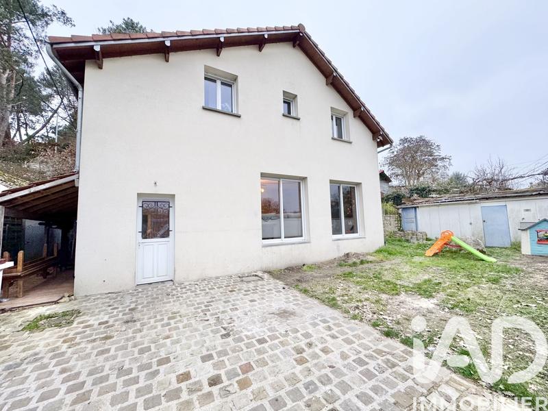 Maison - 140 m² - 6 pièces