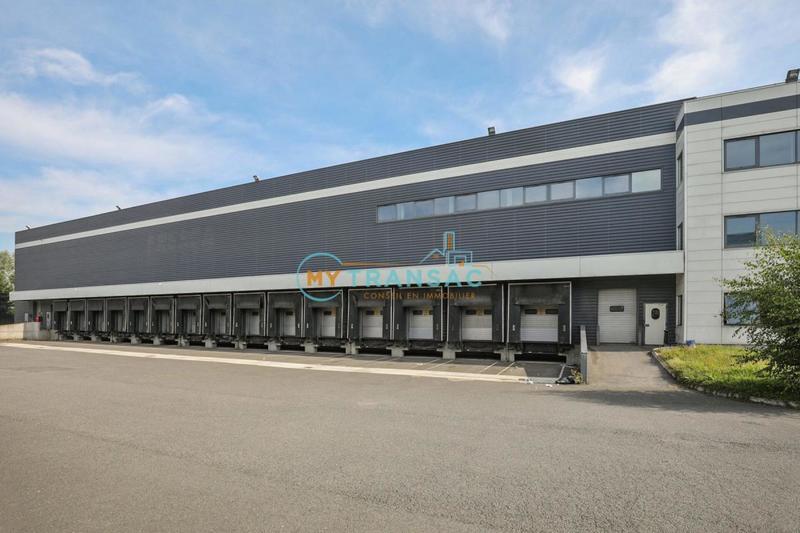 Entrepôt - 6 897 m²