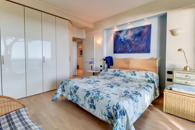 Appartement - 90 m² - 3 pièces