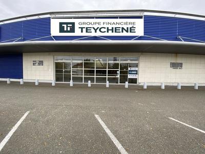 Local commercial - 1 203 m²