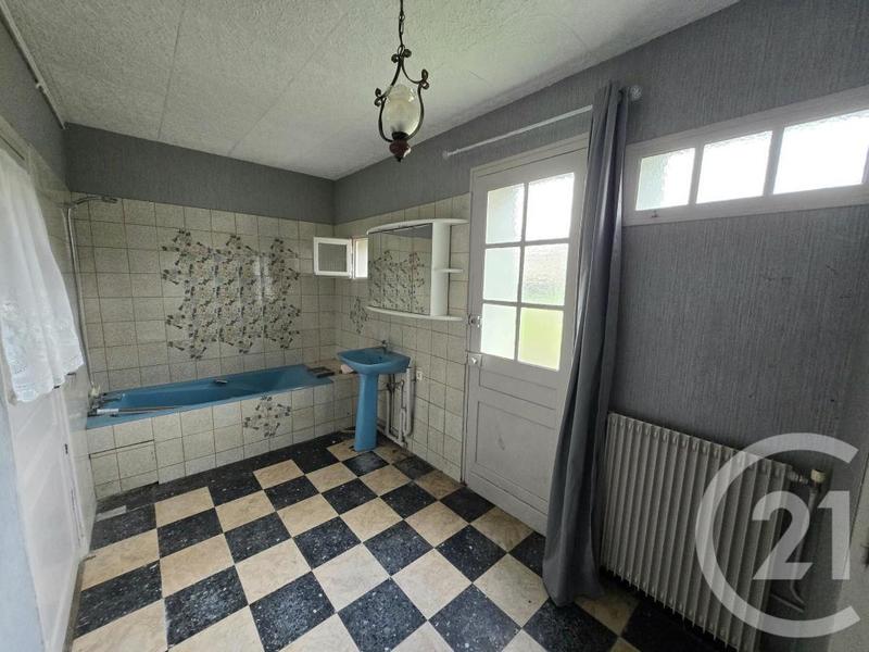 Maison - 99 m² - 6 pièces