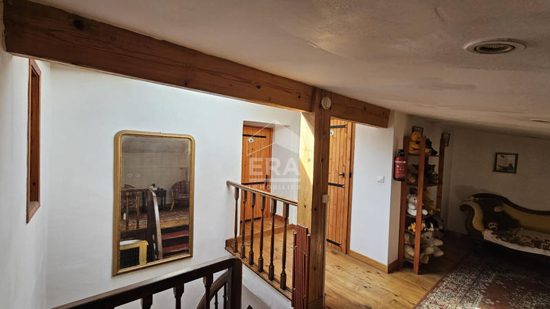 Maison - 152 m² - 7 pièces