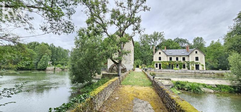 Moulin - 500 m² - 14 pièces