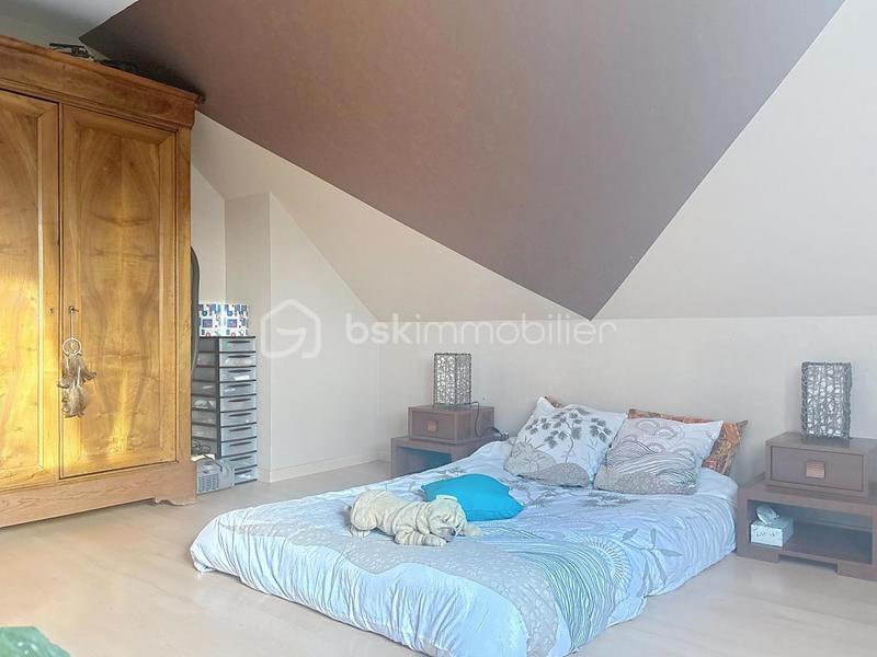 Maison traditionnelle - 153 m² - 7 pièces