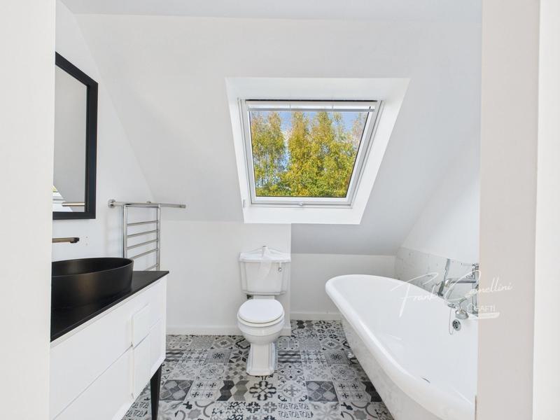 Maison - 154 m² - 7 pièces