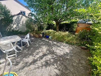 Maison - 90 m² - 5 pièces