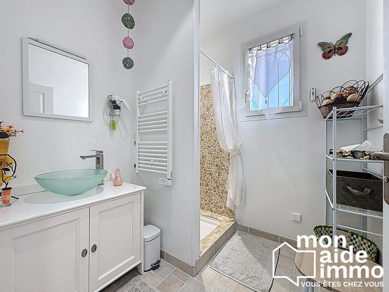 Maison traditionnelle - 164 m² - 6 pièces