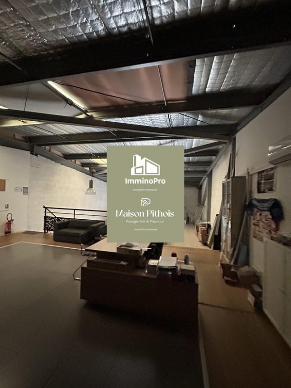 Local commercial - 225 m²