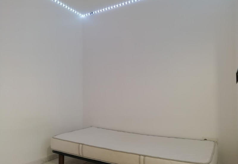 Studio - 14 m² - 1 pièce