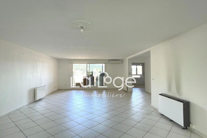 Appartement - 106 m² - 3 pièces