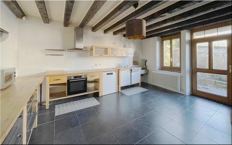 Maison en pierre - 240 m² - 6 pièces