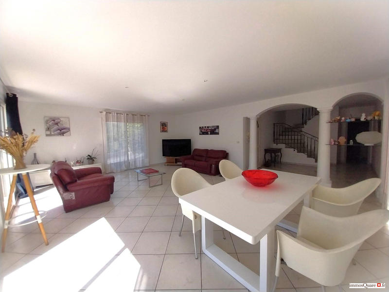 Villa - 140 m² - 5 pièces