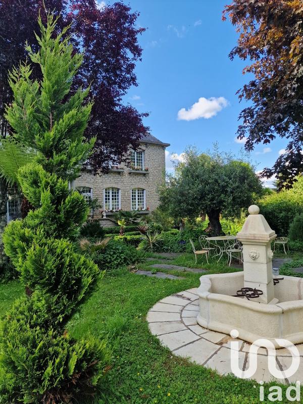 Maison - 320 m² - 8 pièces