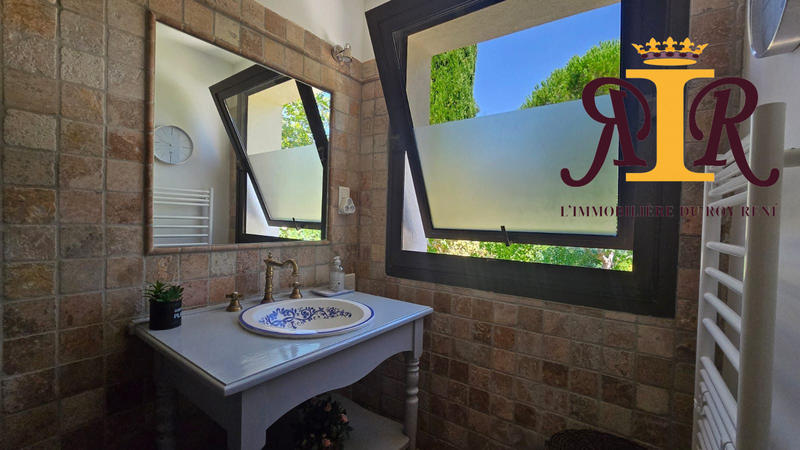 Maison contemporaine - 187 m² - 5 pièces