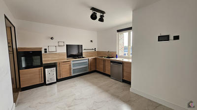 Maison traditionnelle - 173 m² - 6 pièces