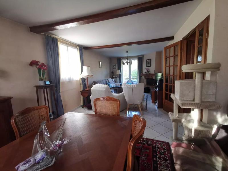 Maison - 95 m² - 5 pièces