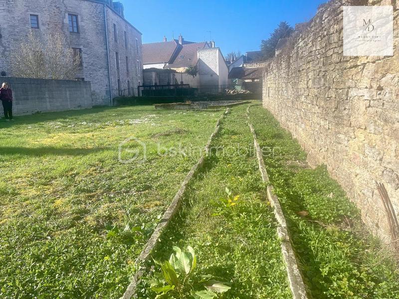 Propriété - 300 m² - 7 pièces