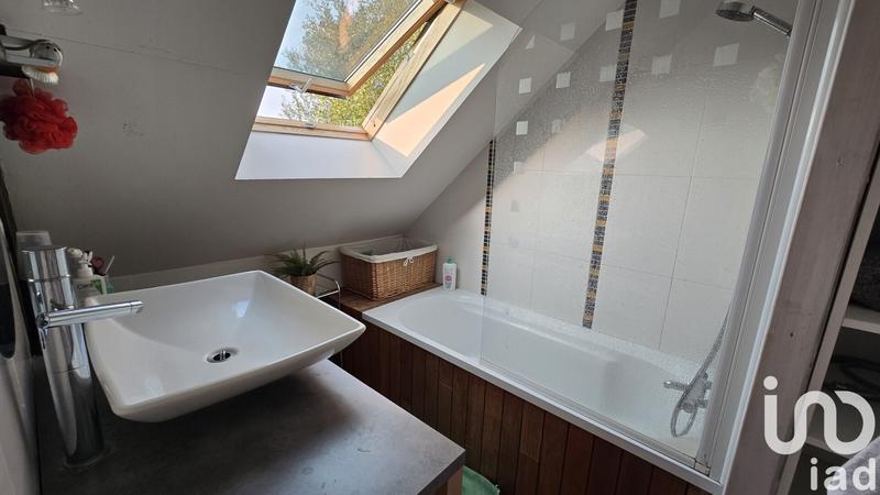 Maison - 244 m² - 8 pièces