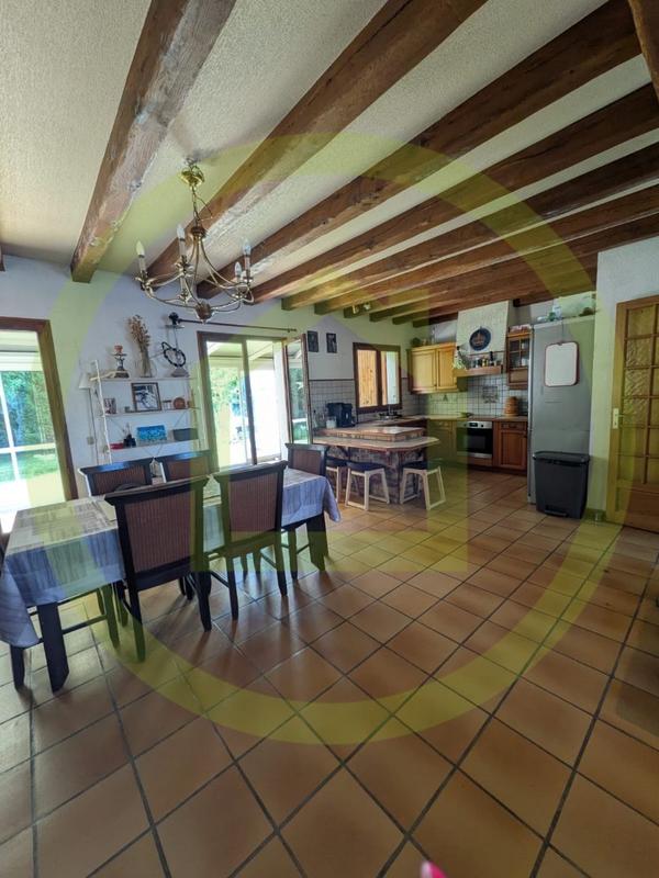 Maison - 96 m² - 4 pièces