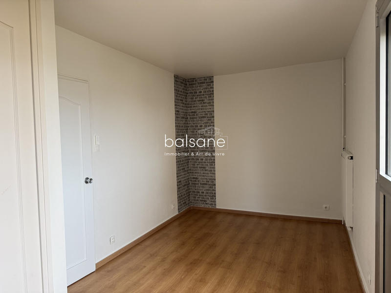 Appartement - 81 m² - 4 pièces