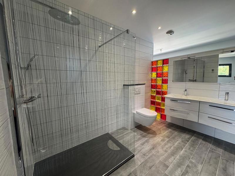 Maison - 202 m² - 8 pièces