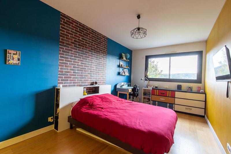 Maison - 238 m² - 8 pièces