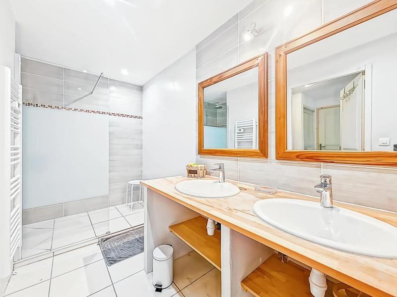 Maison en pierre - 140 m² - 5 pièces