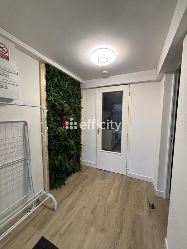 Maison - 190 m² - 8 pièces