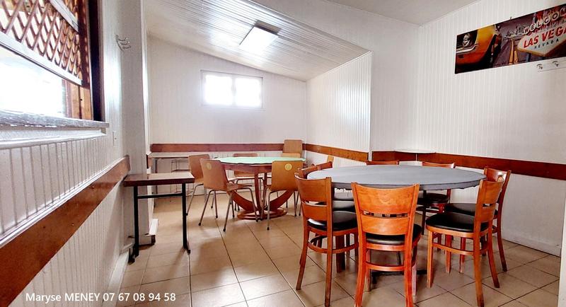 Fonds de commerce - 143 m²