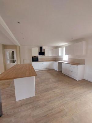 Maison - 175 m² - 6 pièces