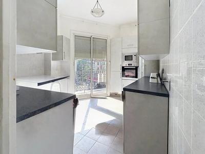 Appartement - 95 m² - 3 pièces