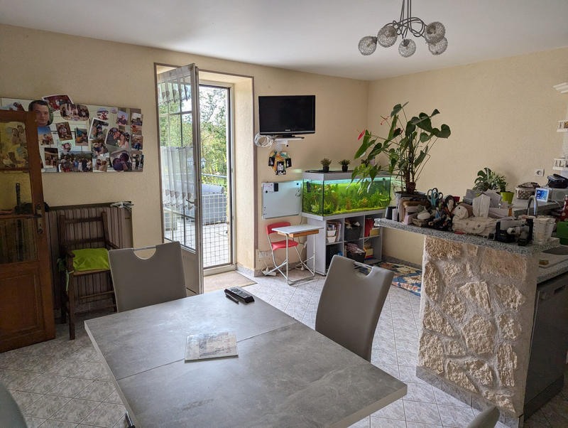 Maison - 234 m² - 8 pièces