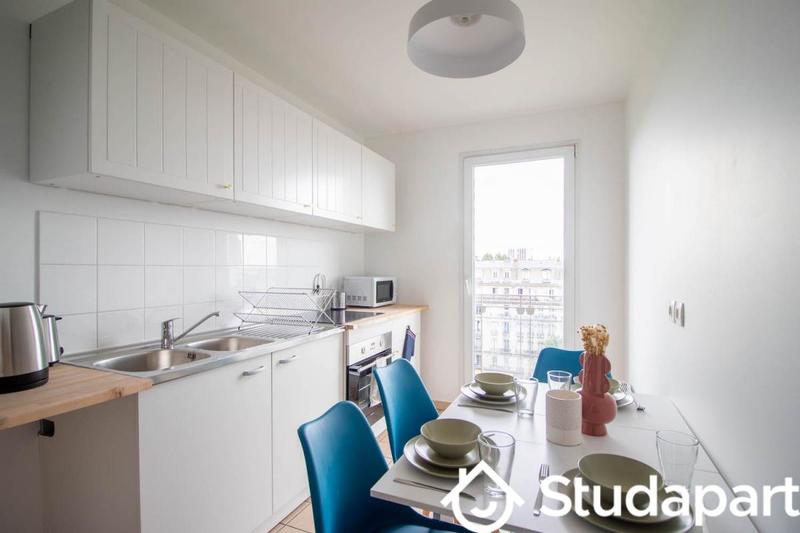 Chambre - 11 m² - 1 pièce