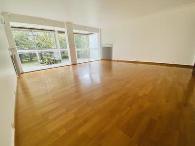 Appartement - 112 m² - 4 pièces