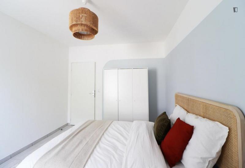 Chambre - 13 m² - 5 pièces