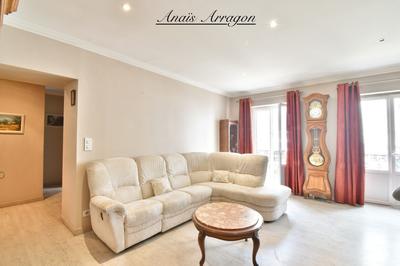 Immeuble - 75 m² - 3 pièces