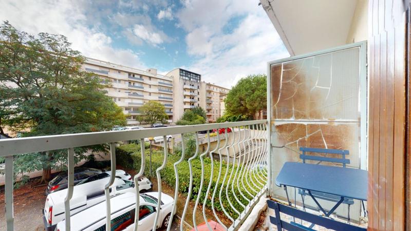 Studio - 27 m² - 2 pièces