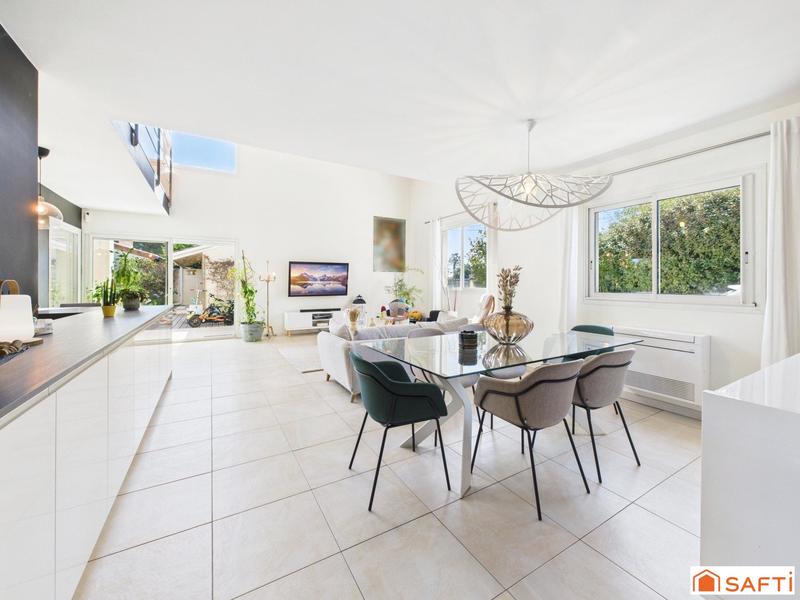 Maison - 170 m² - 5 pièces