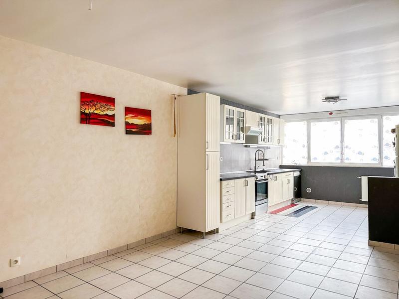 Appartement - 102 m² - 4 pièces