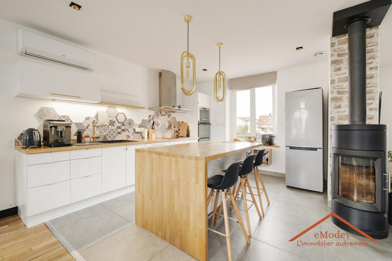 Maison - 97 m² - 4 pièces