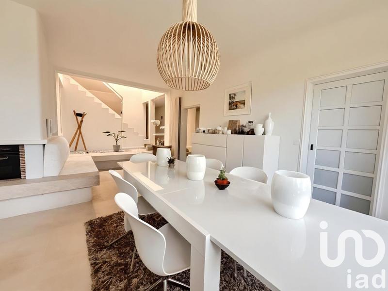 Maison de maîtres - 240 m² - 7 pièces