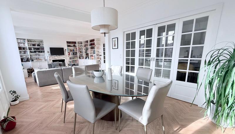 Appartement - 140 m² - 7 pièces