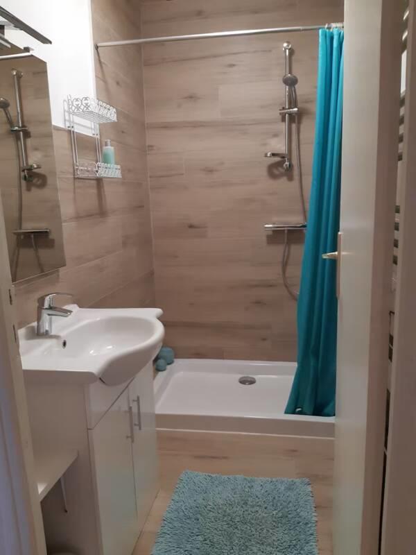 Propriété - 409 m² - 21 pièces