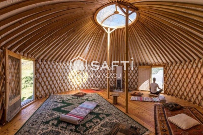 Maison - 450 m² - 11 pièces