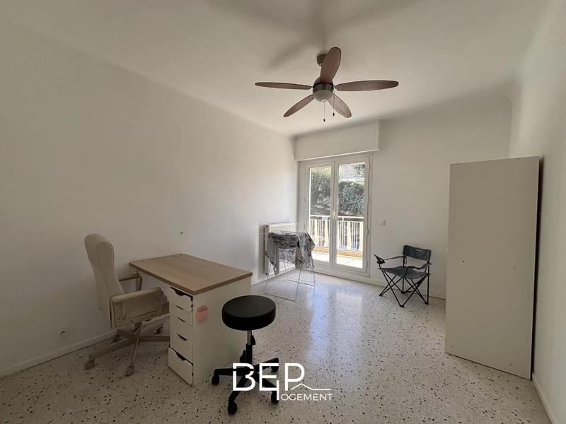 Appartement - 100 m² - 4 pièces