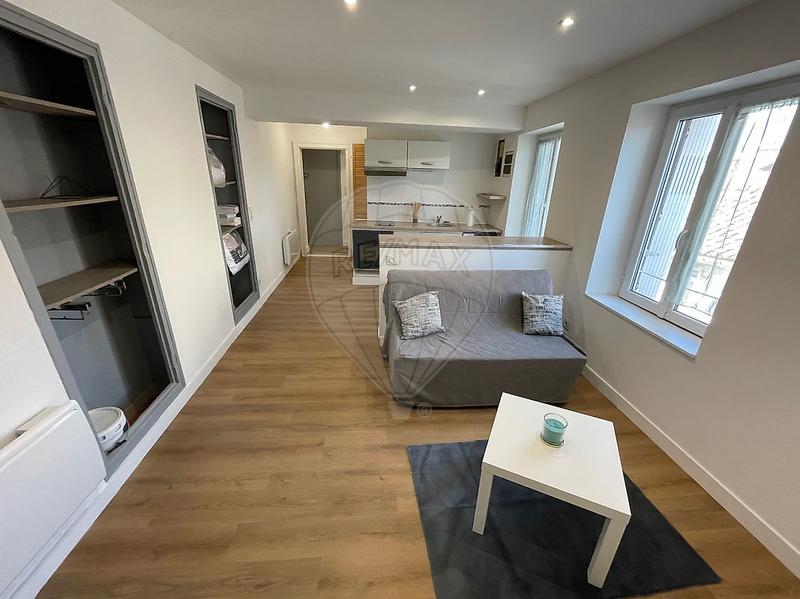 Studio - 24 m² - 1 pièce