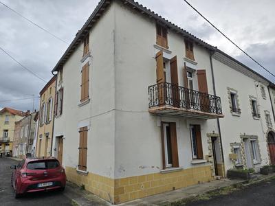 Maison - 93 m² - 4 pièces