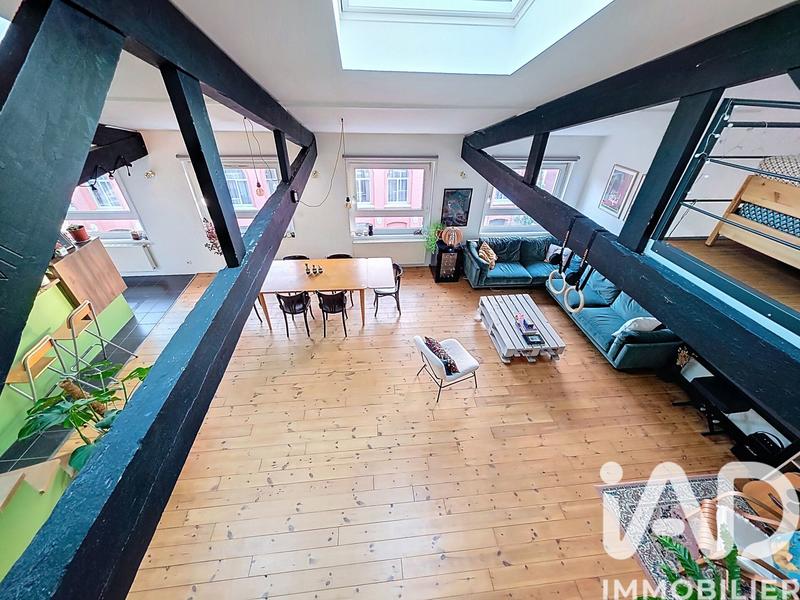 Loft - 87 m² - 3 pièces