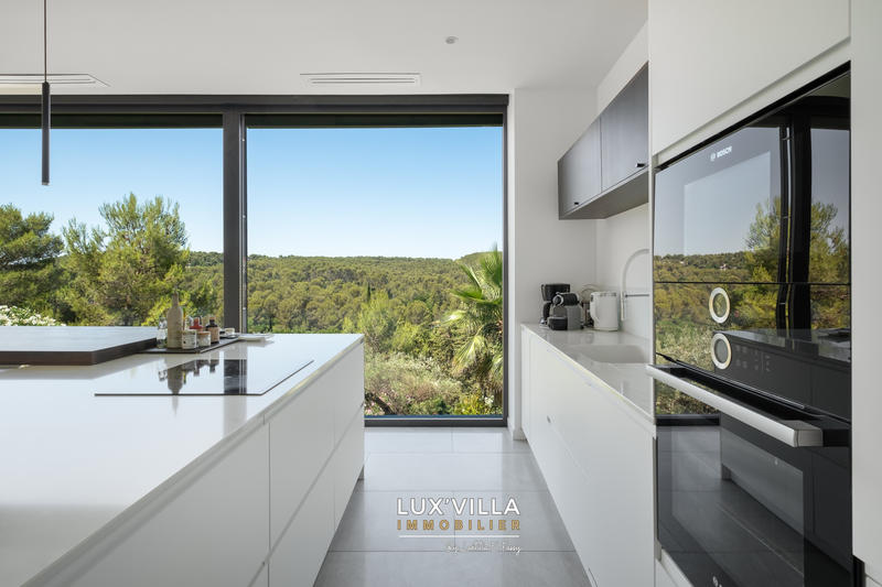 Villa - 397 m² - 10 pièces